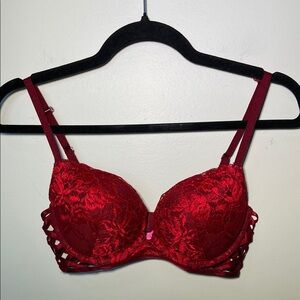 ✨La SENZA Red Lace Bra - 34C✨